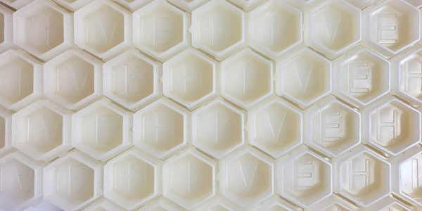 Hive Caps - Reversible - Natural Queen